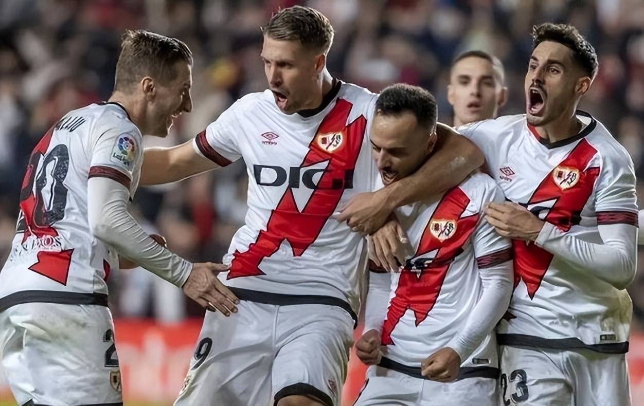 包含战意十足：巴塞罗那世俱杯热身赛回顾的词条