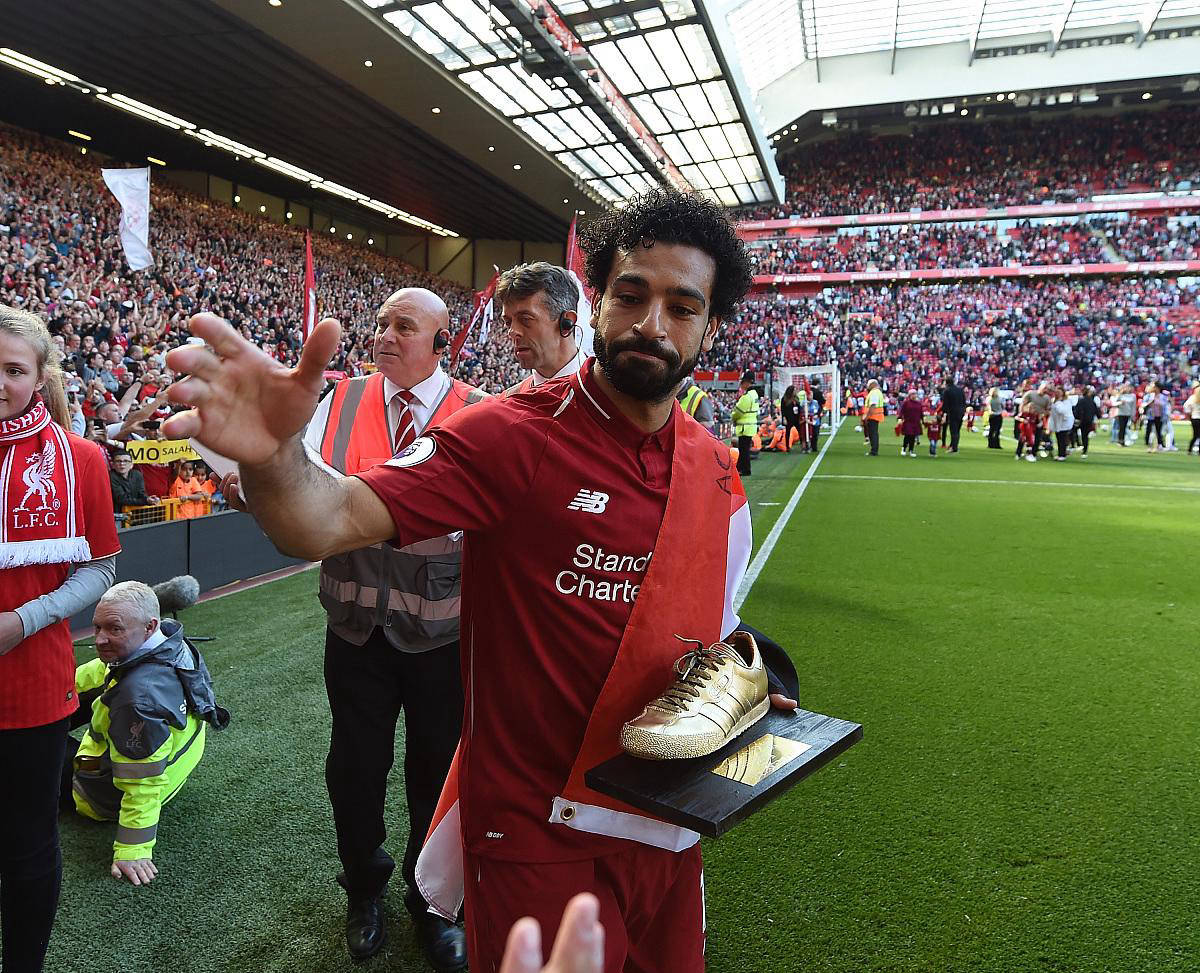 包含布莱顿队员全力以赴,帮助球队取胜的词条 包含布莱顿队员全力以赴,帮助球队取胜的词条