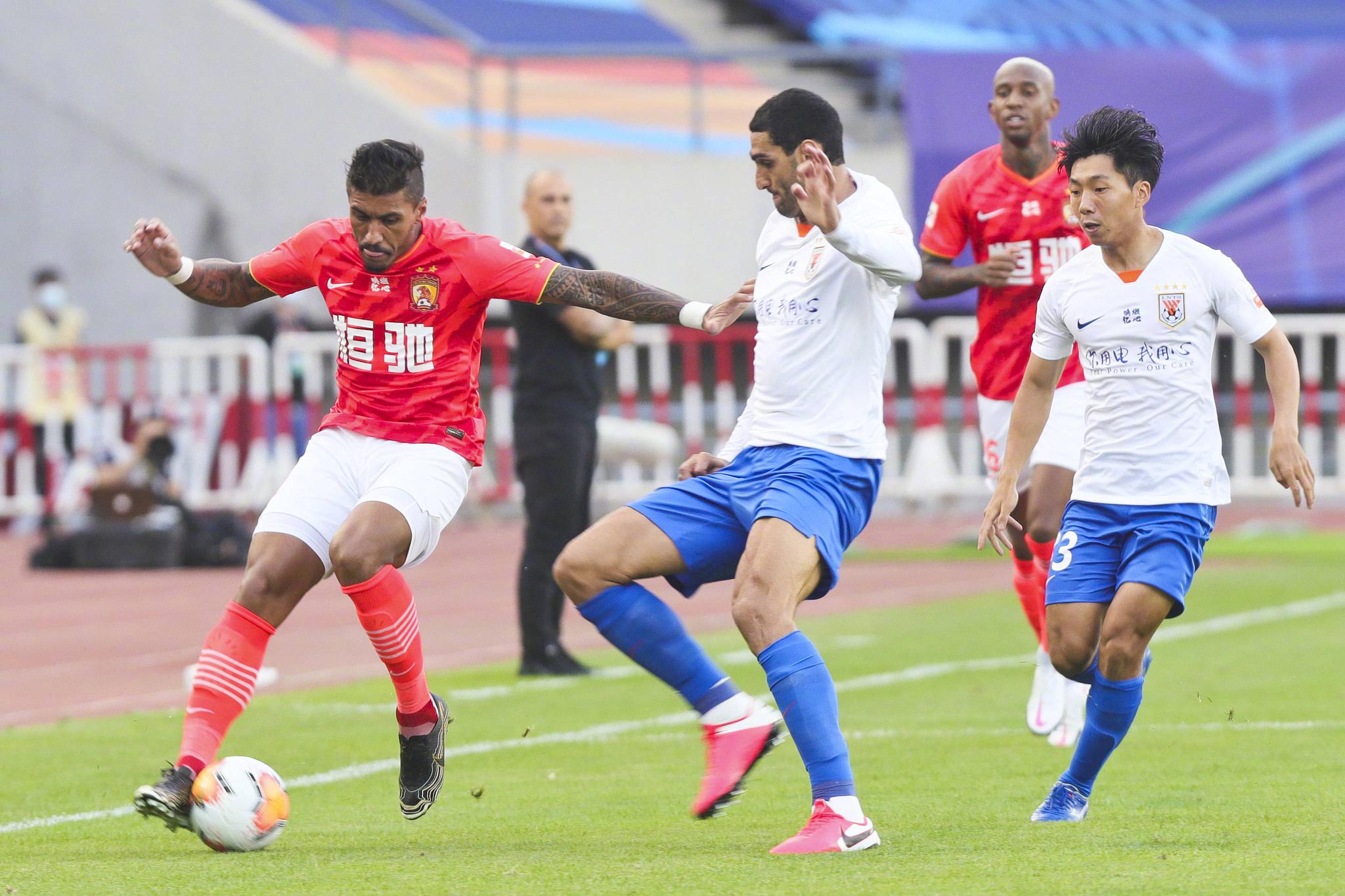 包含河南建业队近期表现抢眼，呼声晋级中超前列的词条