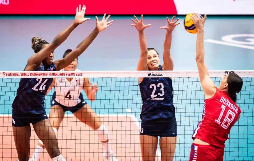 巴西选手在排球比赛中成功晋级决赛