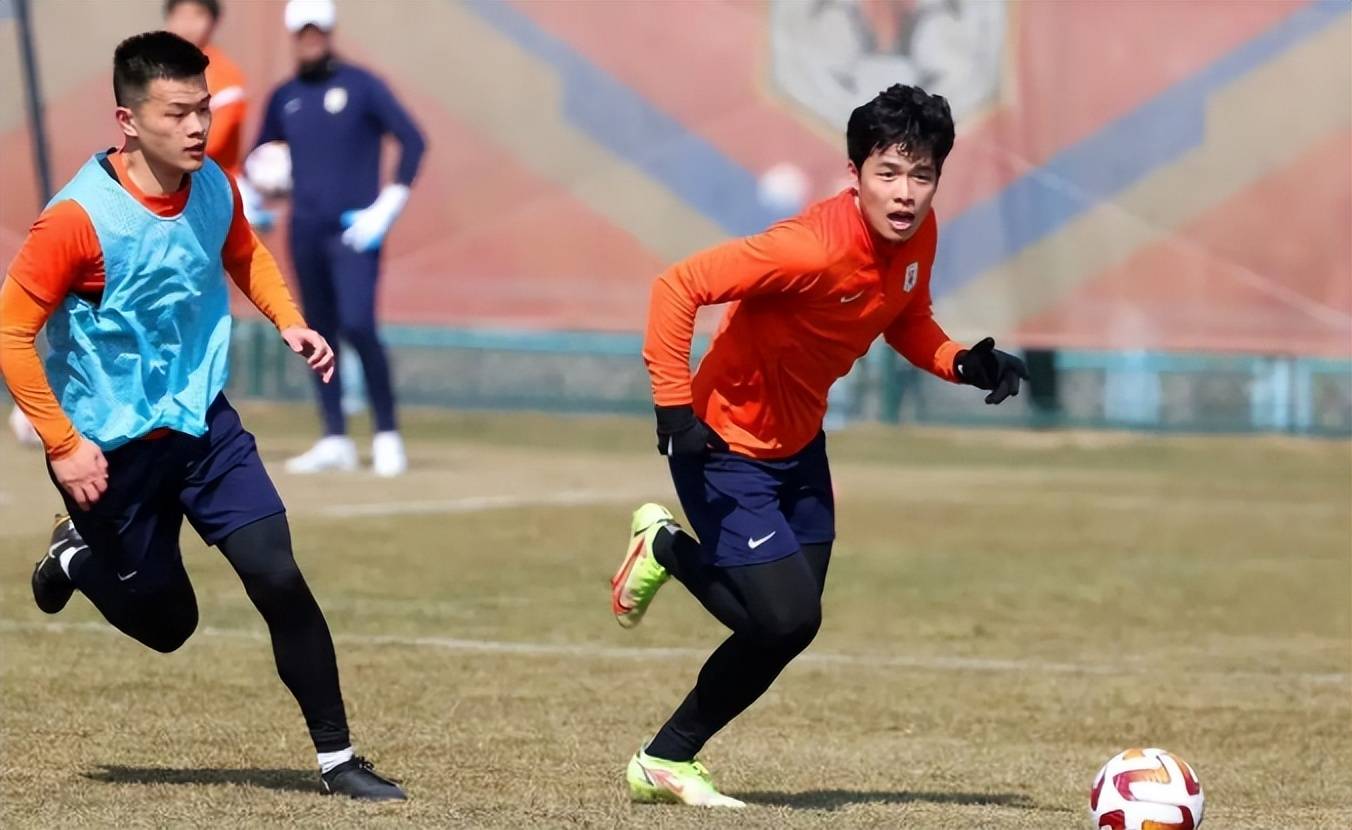 新赛季展现出新风貌，各队实力接近