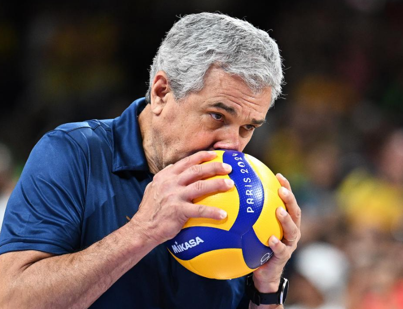 巴西排球队实力爆发,夺得冠军 巴西排球队实力爆发,夺得冠军