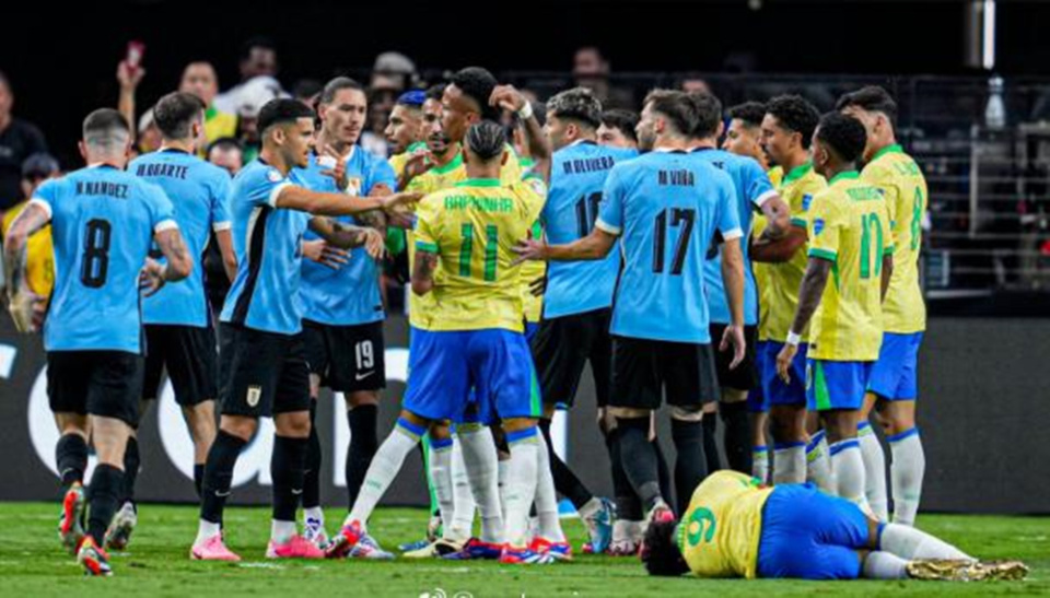 哥伦比亚队经历艰难比赛成功晋级 哥伦比亚队经历艰难比赛成功晋级