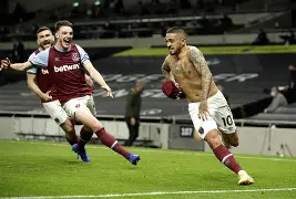 西汉姆主场大胜,沉重地击溃了考文垂 西汉姆主场大胜,沉重地击溃了考文垂