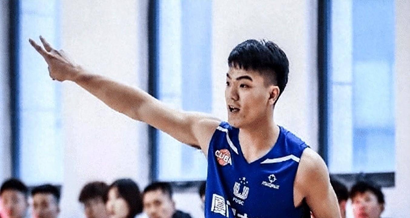 助攻王续约成功,球队锋线实力堪比巨人 助攻王续约成功,球队锋线实力堪比巨人