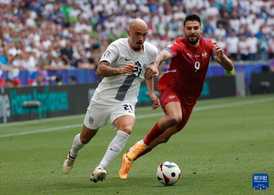 包含斯洛文尼亚队在国际足球擂台上奇迹发生的词条 包含斯洛文尼亚队在国际足球擂台上奇迹发生的词条