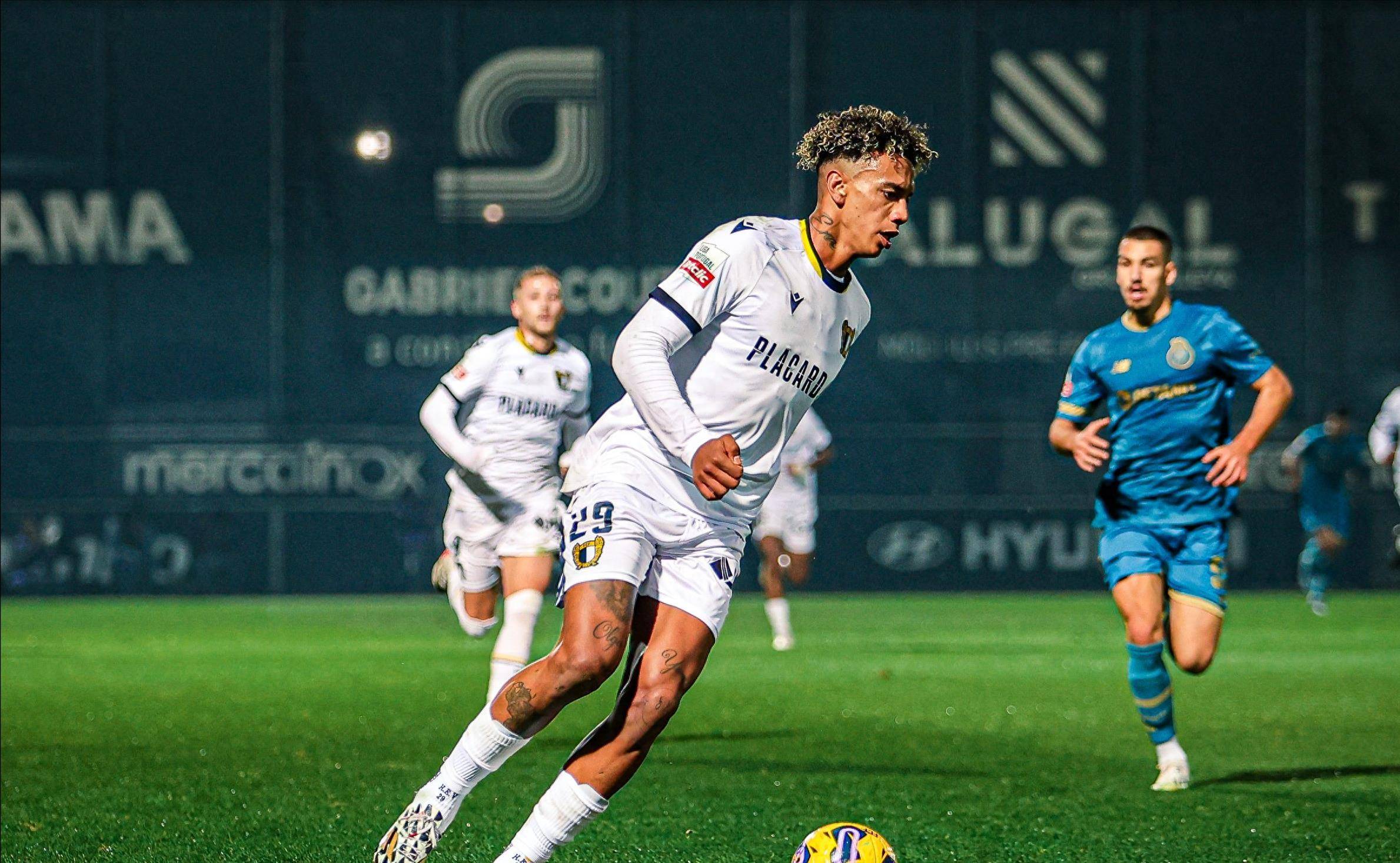 波尔图横扫对手，雄心勃勃向前迈进的简单介绍