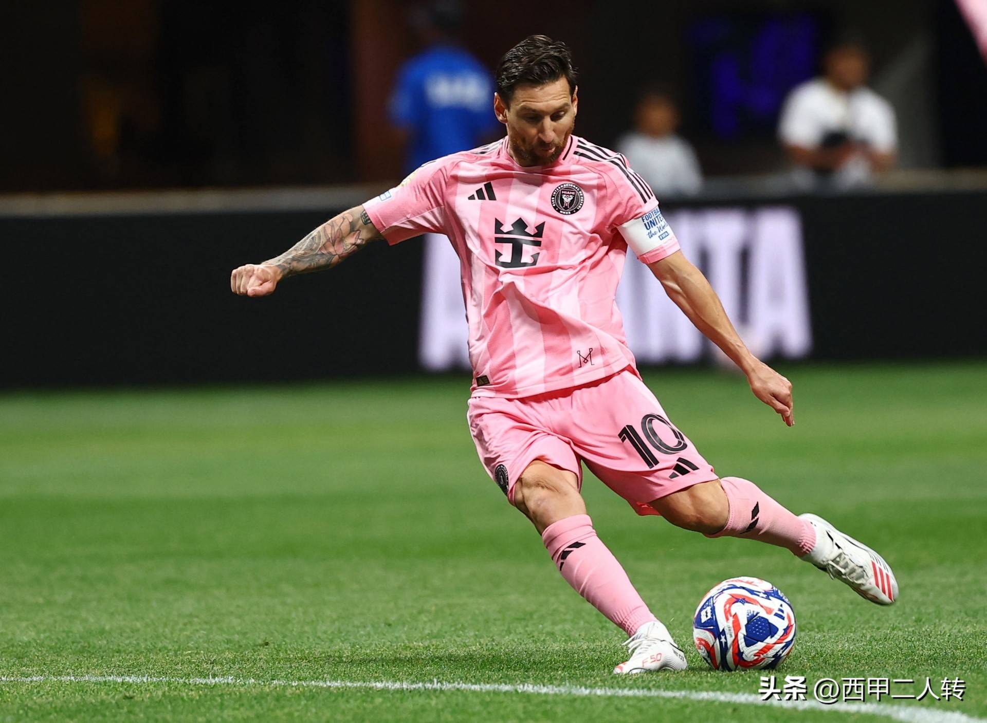 国际足球竞技风云，举世瞩目！