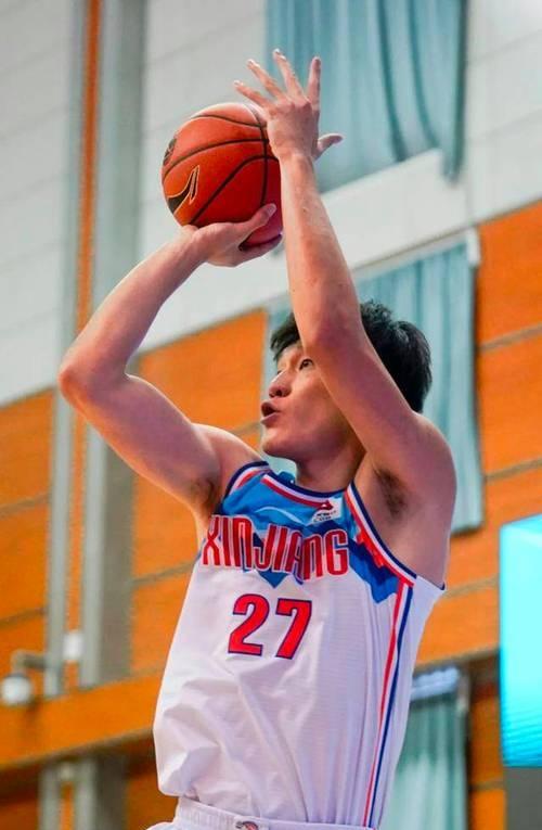 新疆男篮遭遇不敌,遗憾落败 新疆男篮遭遇不敌,遗憾落败