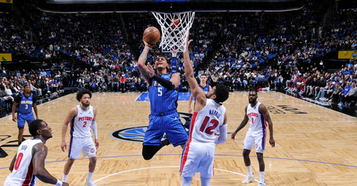 爵士主场全队发挥击败魔术 爵士主场全队发挥击败魔术