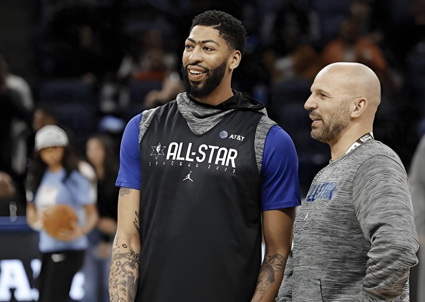 湖人逆袭独行侠,耐克连续 湖人逆袭独行侠,耐克连续